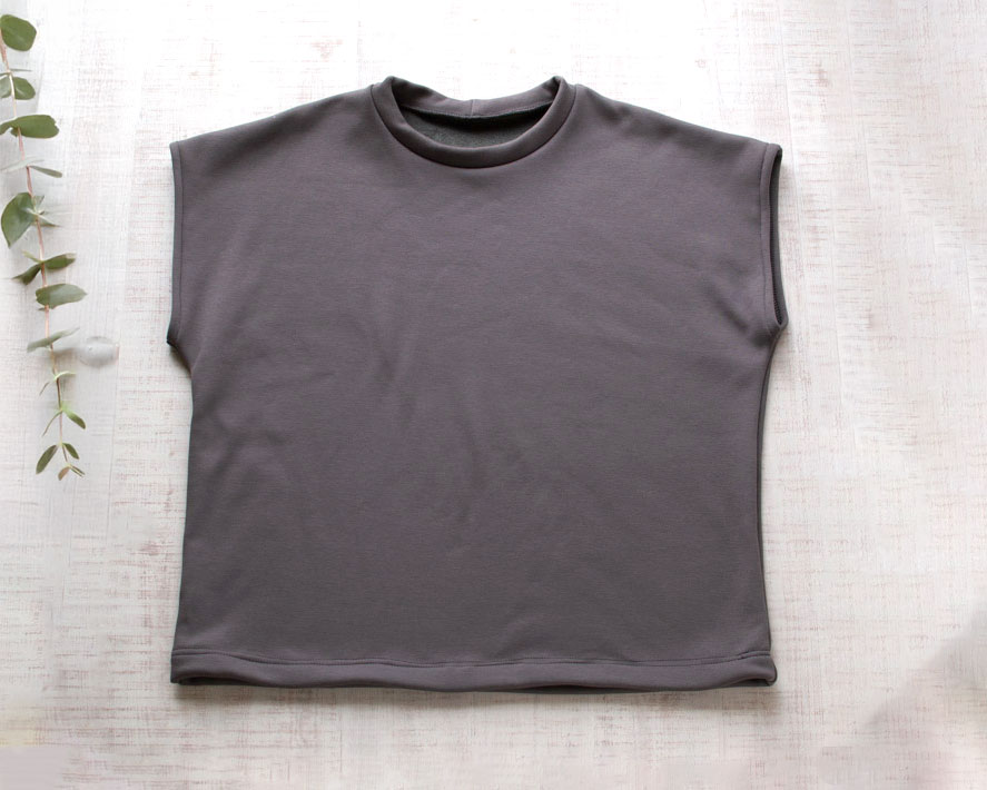 【型紙・生地キット】1時間で作ろう♪ゆるりベスト（ボンバーヒート・L～LLサイズ）