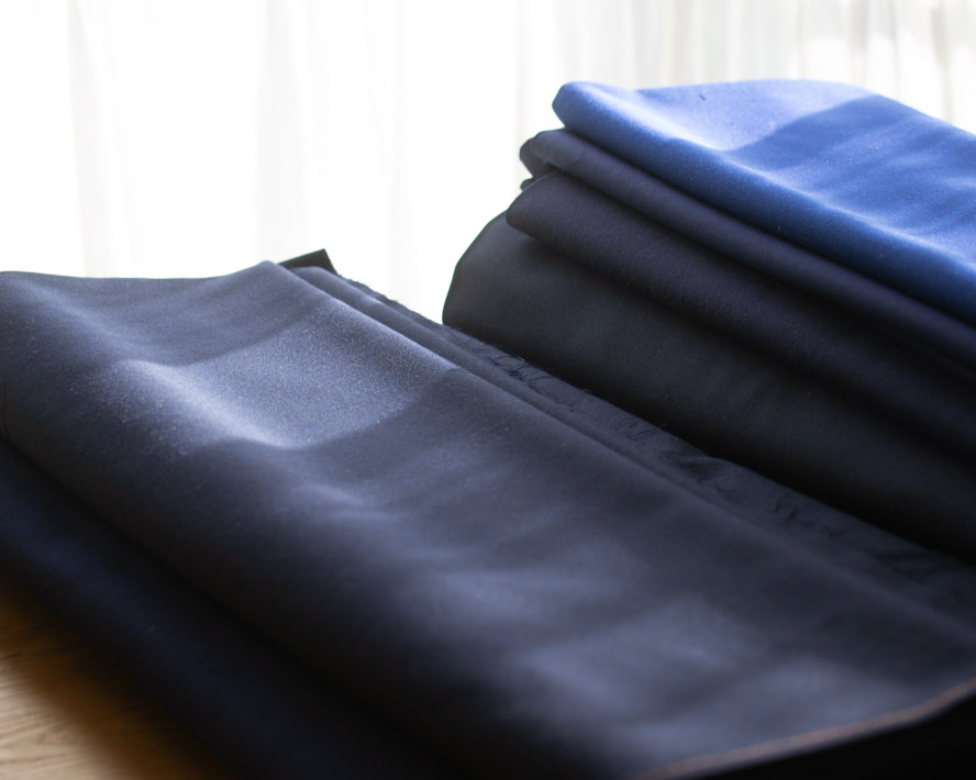 ☆カットクロス☆【布帛】ウール混スーツ生地（ダブル幅）