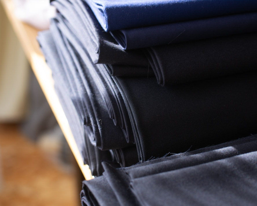 特価♪☆カットクロス☆【布帛】ウール混スーツ生地（ダブル幅）