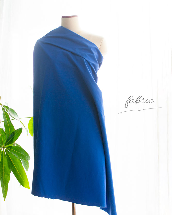 【布帛】 パキッと主役の青いブルー・コットン薄手ツイル　オーダーカット