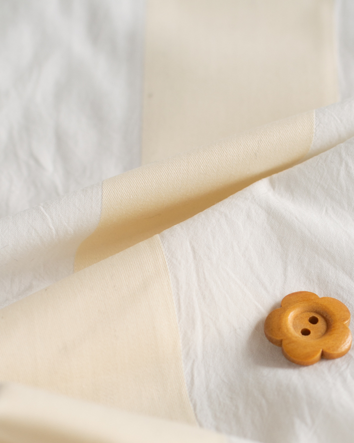 【布帛】コットンリネンシーチング＊ポピー柄