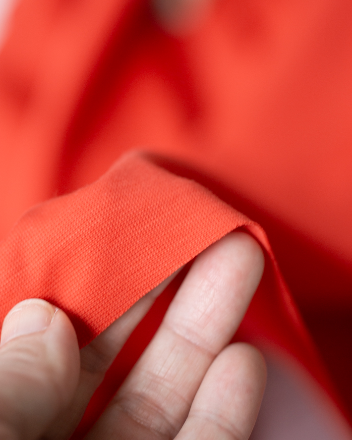 【ニット】羽織りやワイドパンツに♪するりと落ち感ある薄手のポンチニット（3色）