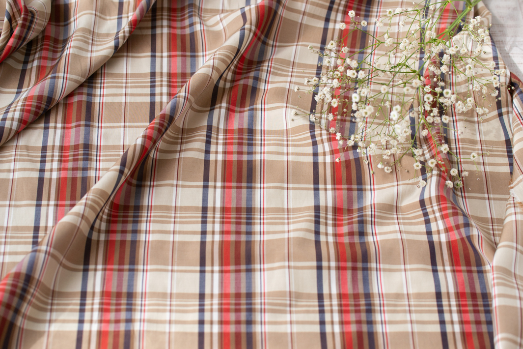 【布帛】大人な配色が魅力♪つるっとしたタータンチェック