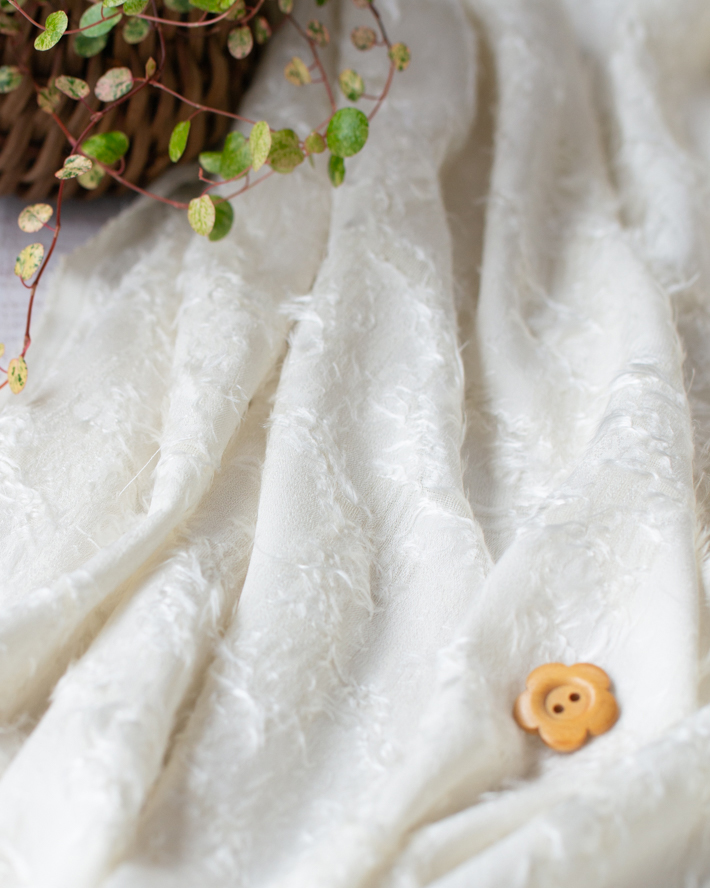 【布帛】ブラウス、スカートに♪シェアー感ある薄手のさらっとフェザリージャガード