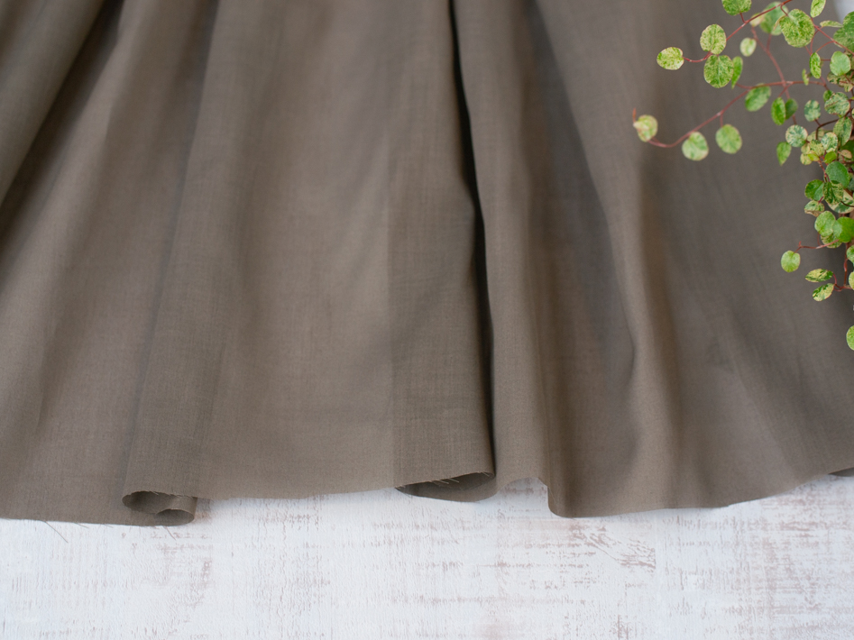 【布帛】ブラウスにおすすめ♪透け感ある軽やか薄手ローン（４色）