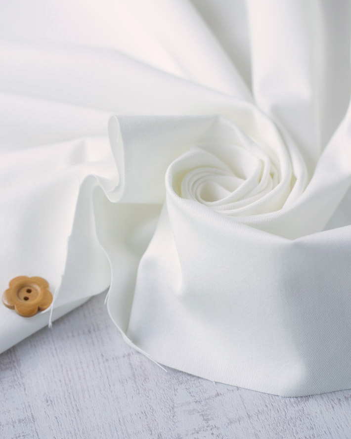 【布帛】ソフトタッチなきれいめカツラギ 画像②