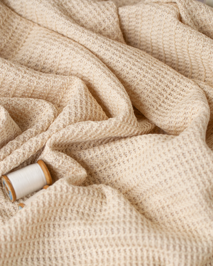 【ニット】ナチュラルな凹凸感が楽しめるハニカムワッフルニット（クッキーベージュ）