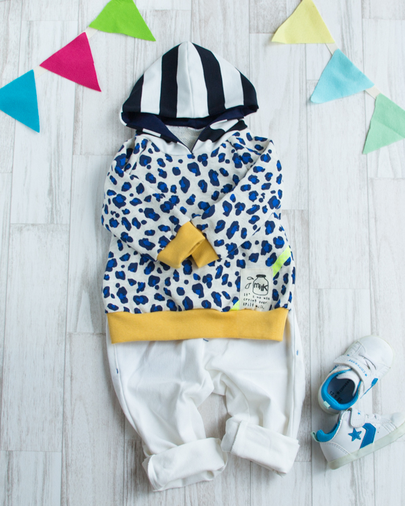 【ニット】レオパード柄プリント30/10裏毛ニット（オートミール）