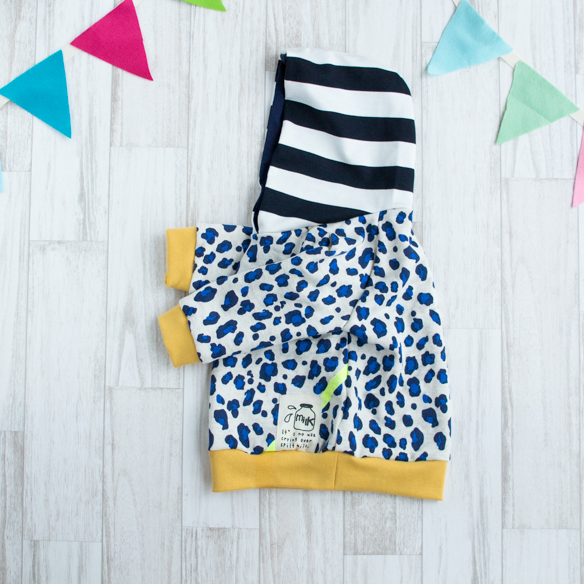 【ニット】レオパード柄プリント30/10裏毛ニット（オートミール）