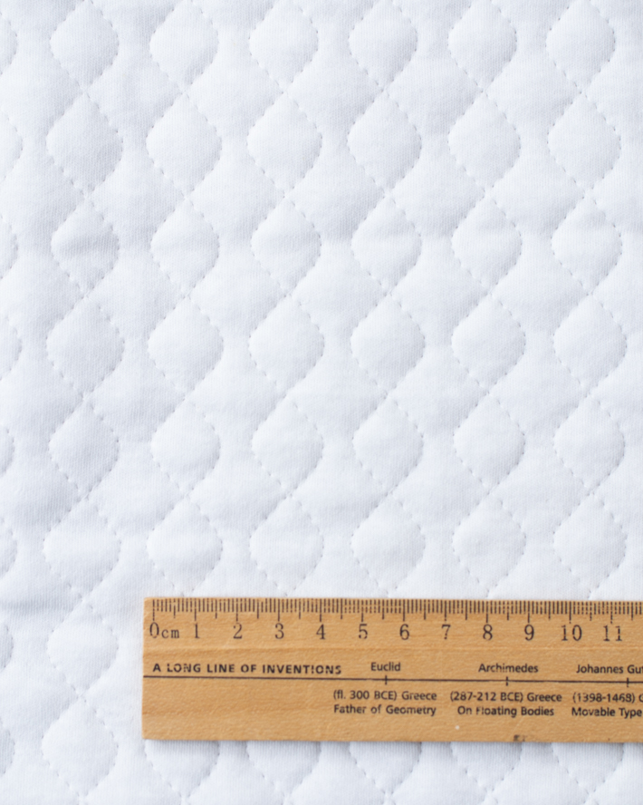 ☆訳あり☆【ニット】スムースニット片面キルト加工（オフホワイト）