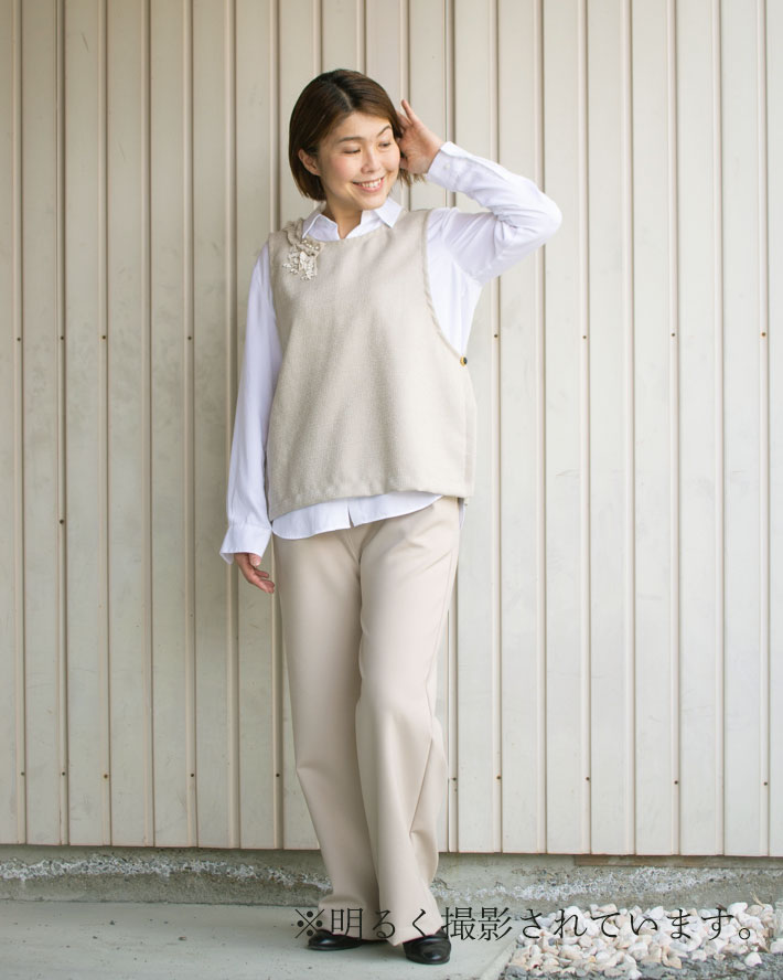 【布帛】ボトムス向き♪もっちり良く伸びストレッチダブルサテン（ベージュ/チャコールグレー）