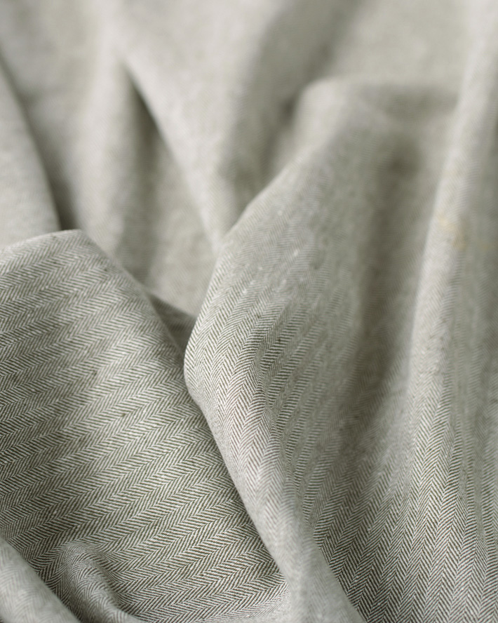 【布帛】トップスからボトムスまで綿麻ネップくったりヘリンボーン（カーキ）オーダーカット