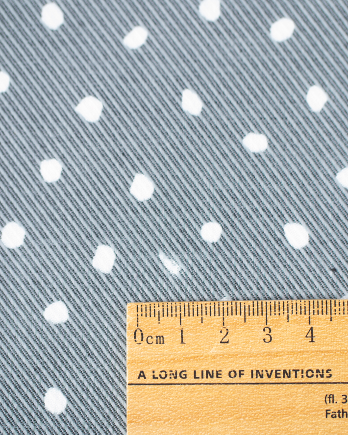 【布帛】しなやかで軽いツイル（抜染ドットグレー）オーダーカット