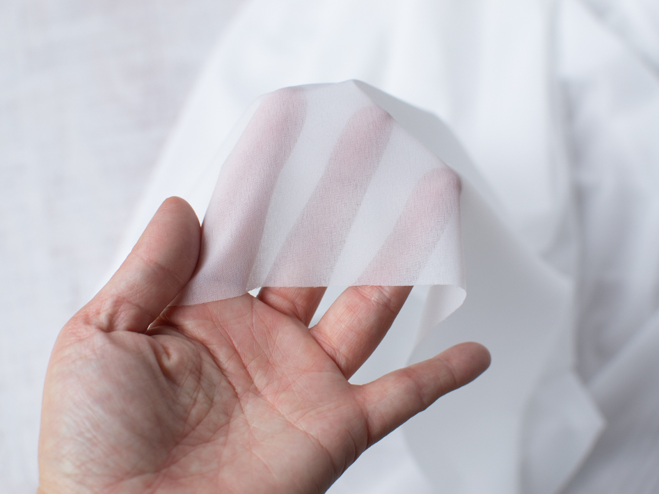 【副資材】薄手のニット接着芯（オフホワイト）