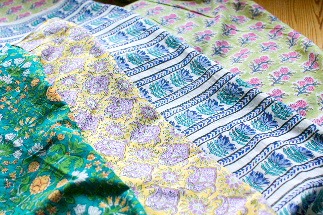 【布帛】ブラウスやスカートに♪インドハンドブロックコットンプリント（4柄）