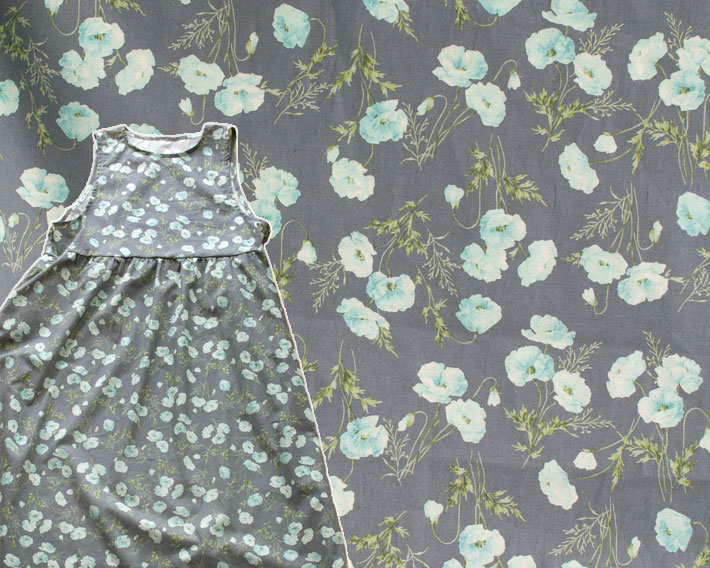 コットンリネンシーチングポピー柄